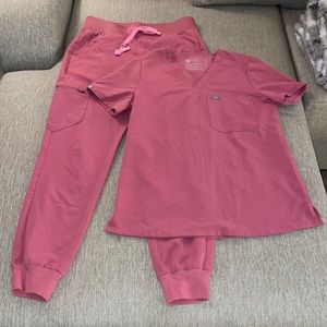 Figs scrubs set BCA Quartz small Zamora joggers & one pocket top